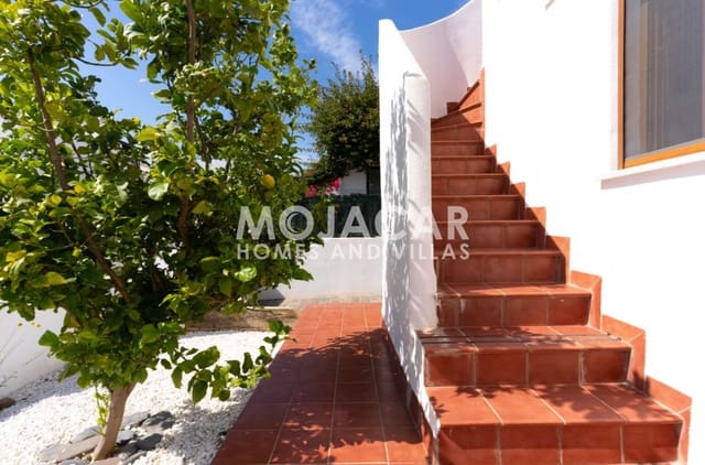 Semi-fristående Villa till salu i Vera med garage - 325 000 € (Ref: 9015076)