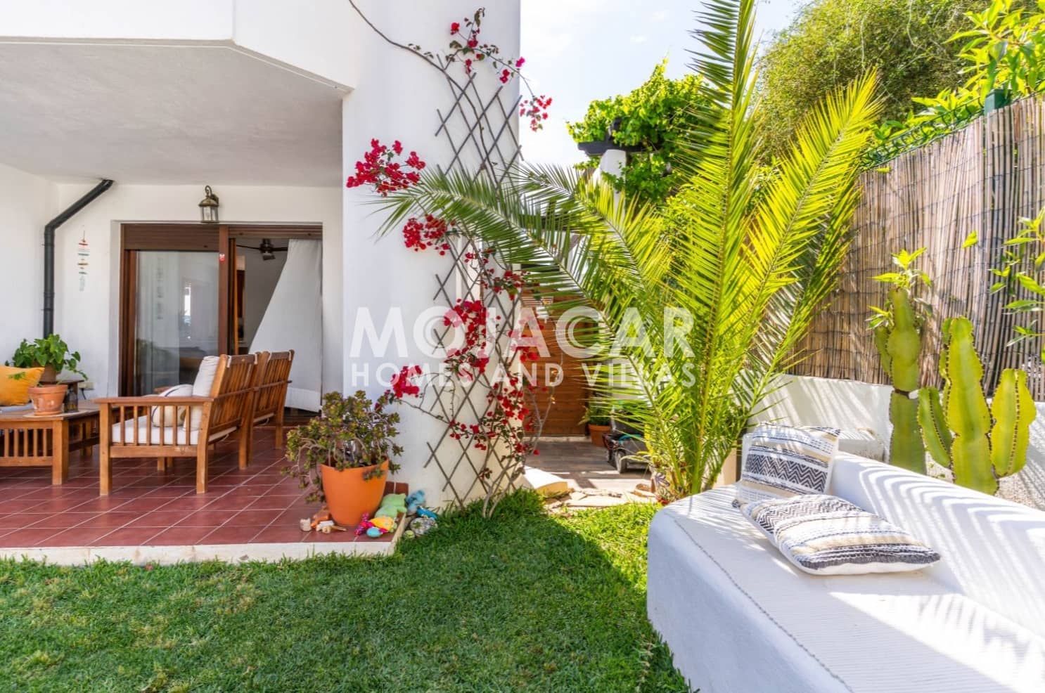 Dom blizniak na sprzedaż w Vera z garażem - 325 000 € (Ref: 9015076)