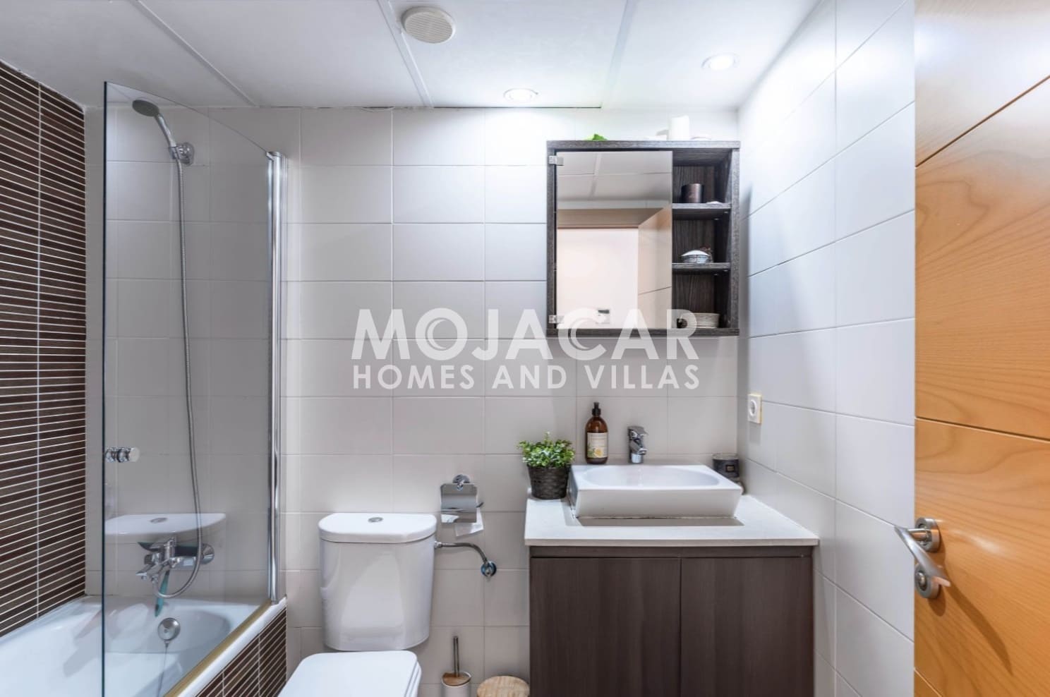 Dom blizniak na sprzedaż w Vera z garażem - 325 000 € (Ref: 9015076)