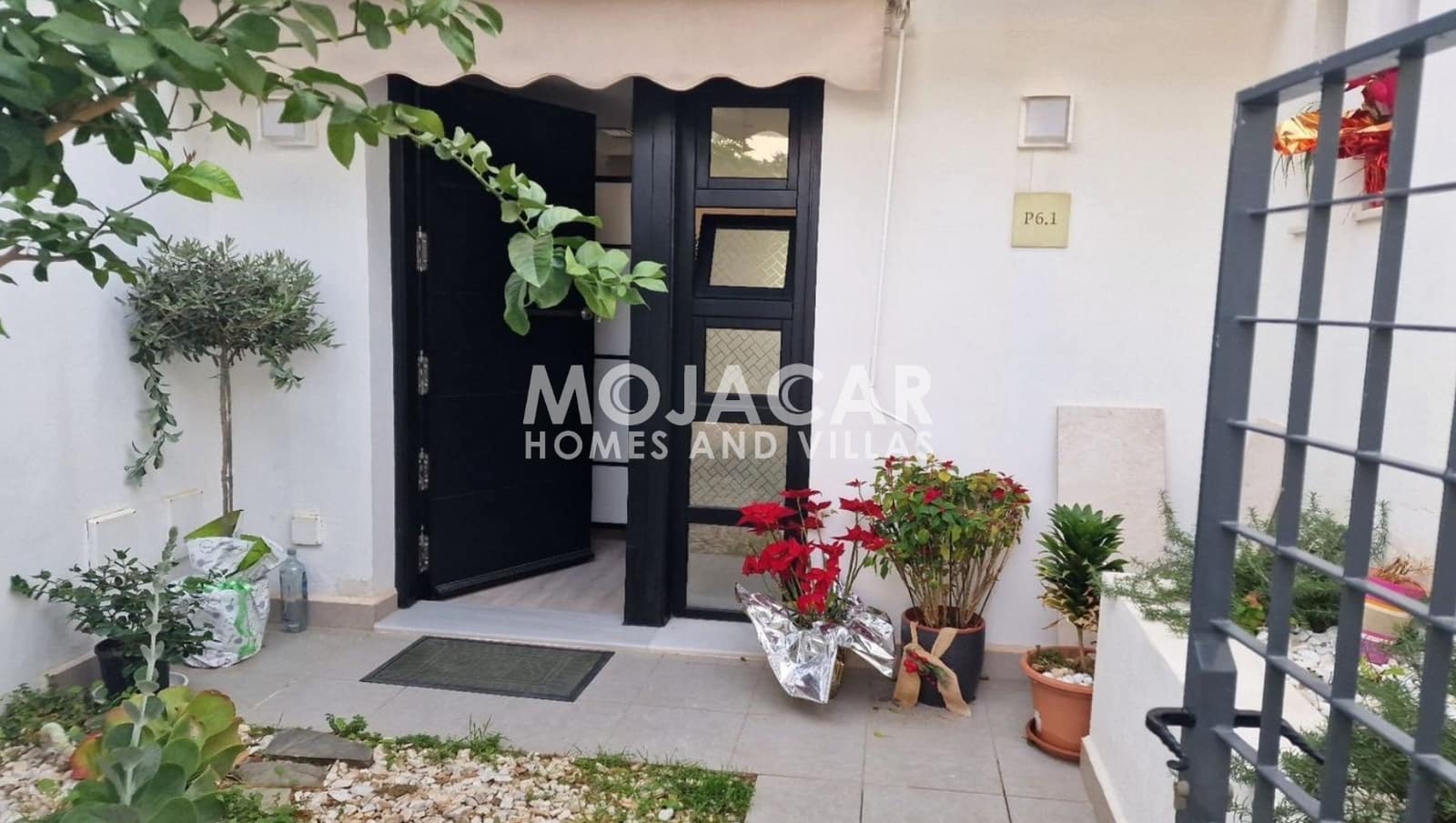 2 soverom Leilighet til salgs i Mojacar med svømmebasseng garasje - € 299 000 (Ref: 9158623)