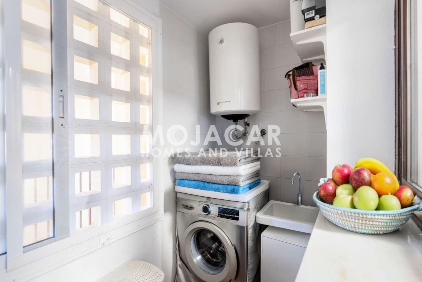 2 soverom Leilighet til salgs i Vera med svømmebasseng garasje - € 240 000 (Ref: 9176676)