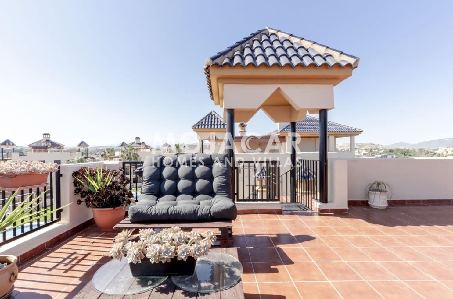 2 soverom Leilighet til salgs i Vera med svømmebasseng garasje - € 240 000 (Ref: 9176676)