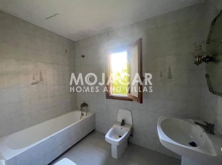 7 soveværelse Finca/Landehus til salg i Turre med garage - € 215.000 (Ref: 9330995)