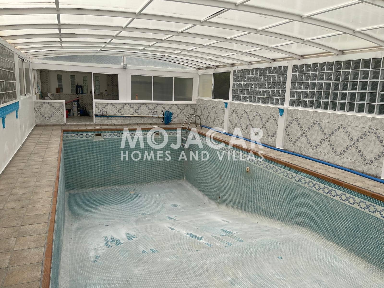 10 sypialnia Finka/Dom wiejski na sprzedaż w Mojacar z basenem garażem - 699 000 € (Ref: 9363119)