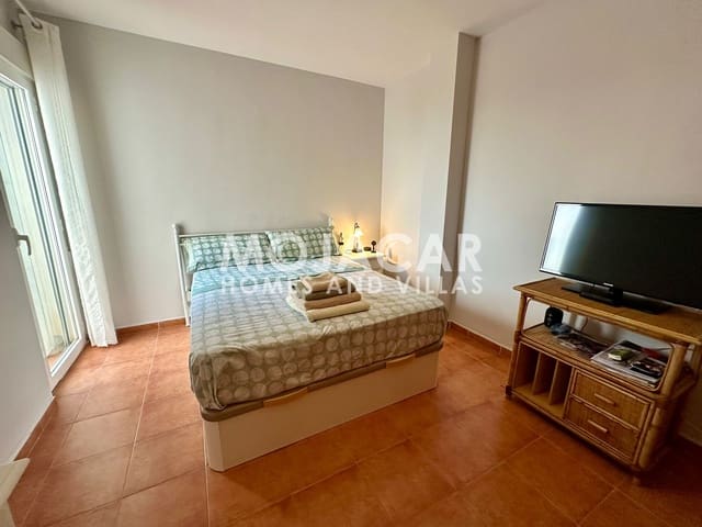 2 slaapkamer Appartement voor vakantieverhuur in Mojácar met zwembad garage - € 380 (Ref: 9383187)