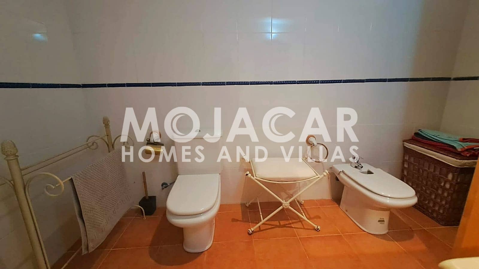 4 slaapkamer Villa voor vakantieverhuur in Mojacar met zwembad garage - € 980 (Ref: 9383188)