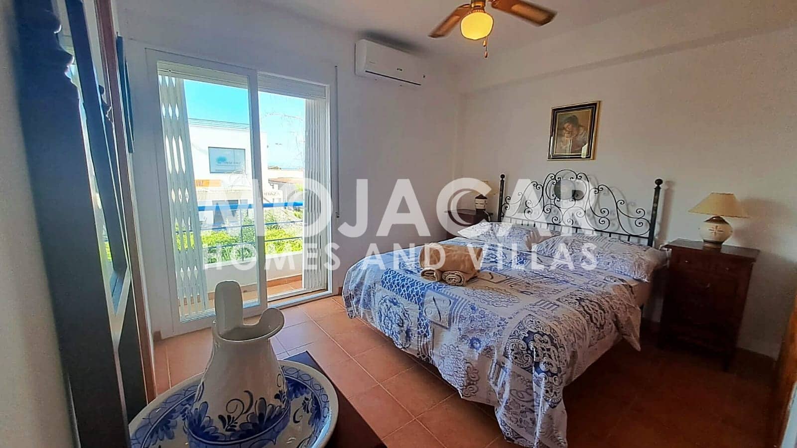 4 slaapkamer Villa voor vakantieverhuur in Mojacar met zwembad garage - € 980 (Ref: 9383188)