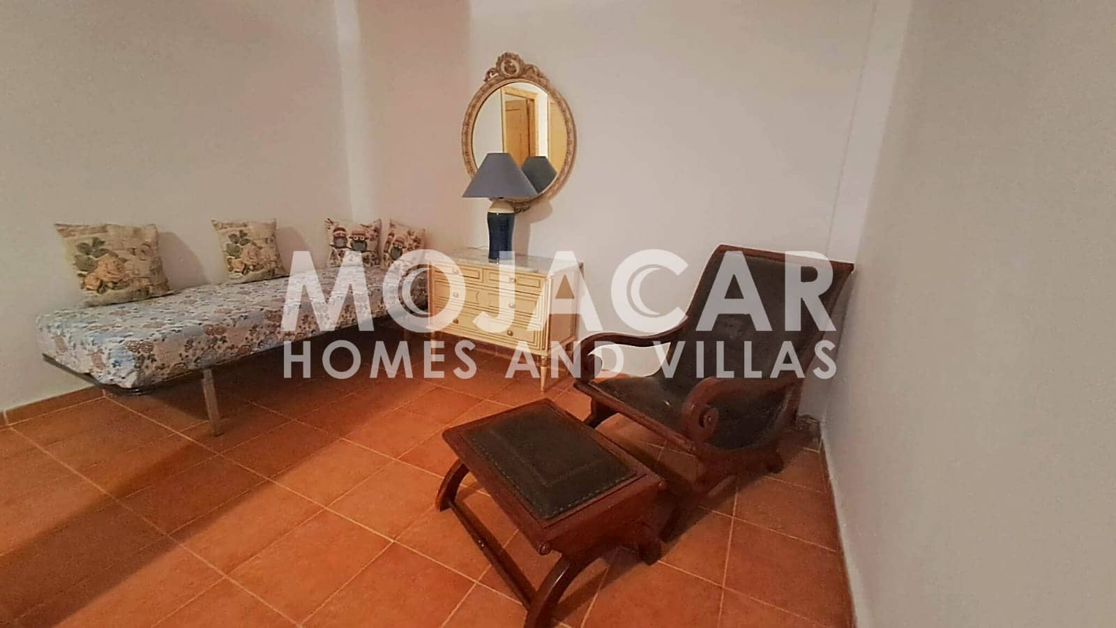 4 slaapkamer Villa voor vakantieverhuur in Mojacar met zwembad garage - € 980 (Ref: 9383188)