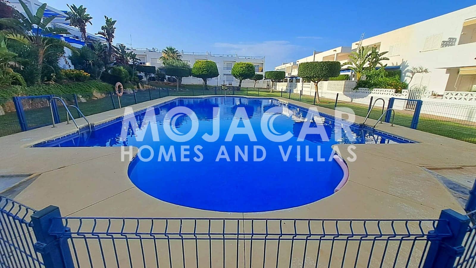4 slaapkamer Villa voor vakantieverhuur in Mojacar met zwembad garage - € 980 (Ref: 9383188)