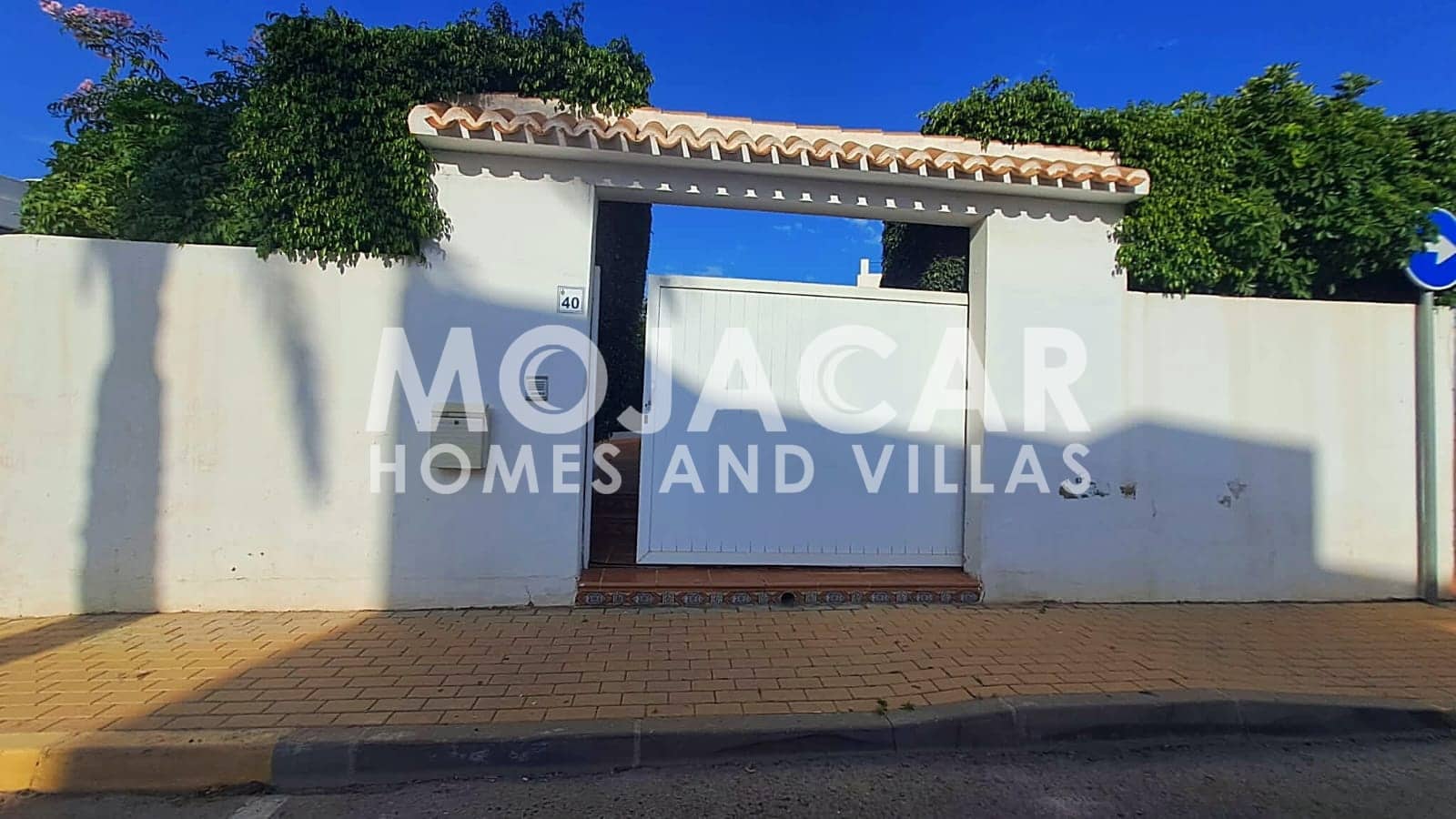 4 slaapkamer Villa voor vakantieverhuur in Mojacar met zwembad garage - € 980 (Ref: 9383188)