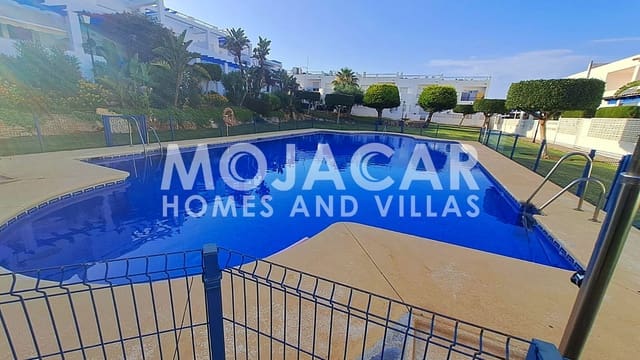 4 slaapkamer Villa voor vakantieverhuur in Mojácar met zwembad garage - € 980 (Ref: 9383188)