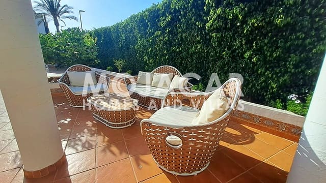 4 slaapkamer Villa voor vakantieverhuur in Mojácar met zwembad garage - € 980 (Ref: 9383188)