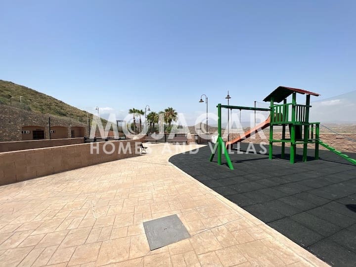 Appartement de 2 chambres de location de vacances à Mojacar avec piscine garage - 480 € (Ref: 9383190)