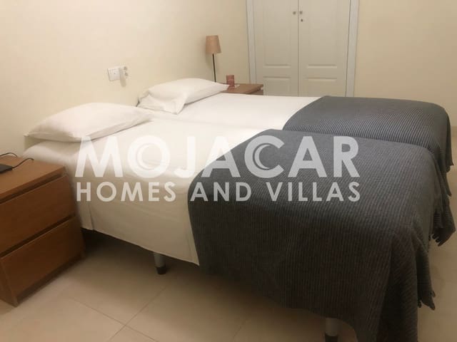 Appartement de 2 chambres de location de vacances à Mojácar avec piscine garage - 480 € (Ref: 9383190)