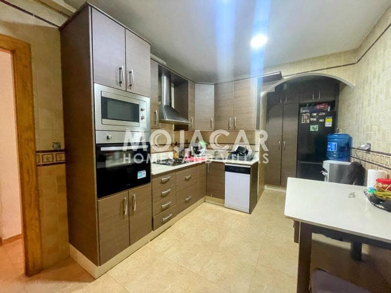 4 camera da letto Appartamento in vendita in Turre con garage - 130.000 € (Rif: 9529113)