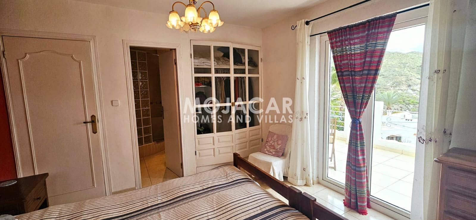 4 bedroom Villa for sale in Sopalmo with pool garage - € 349,950 (Ref: 9592137)