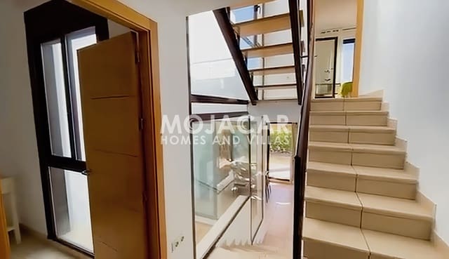 Casa de 4 habitaciones en Mojácar en venta con piscina garaje - 395.000 € (Ref: 9606296)