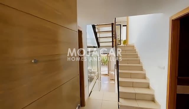 Casa de 4 habitaciones en Mojácar en venta con piscina garaje - 395.000 € (Ref: 9606296)