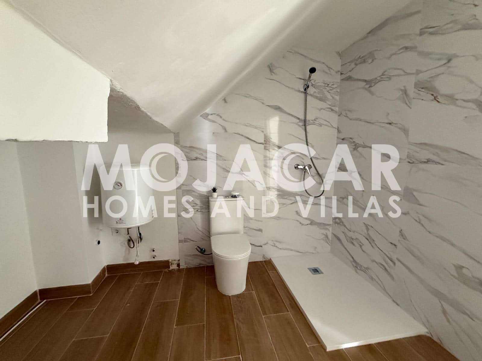 2 bedroom Apartment for sale in Mojacar with pool garage - € 199,950 (Ref: 9606299)