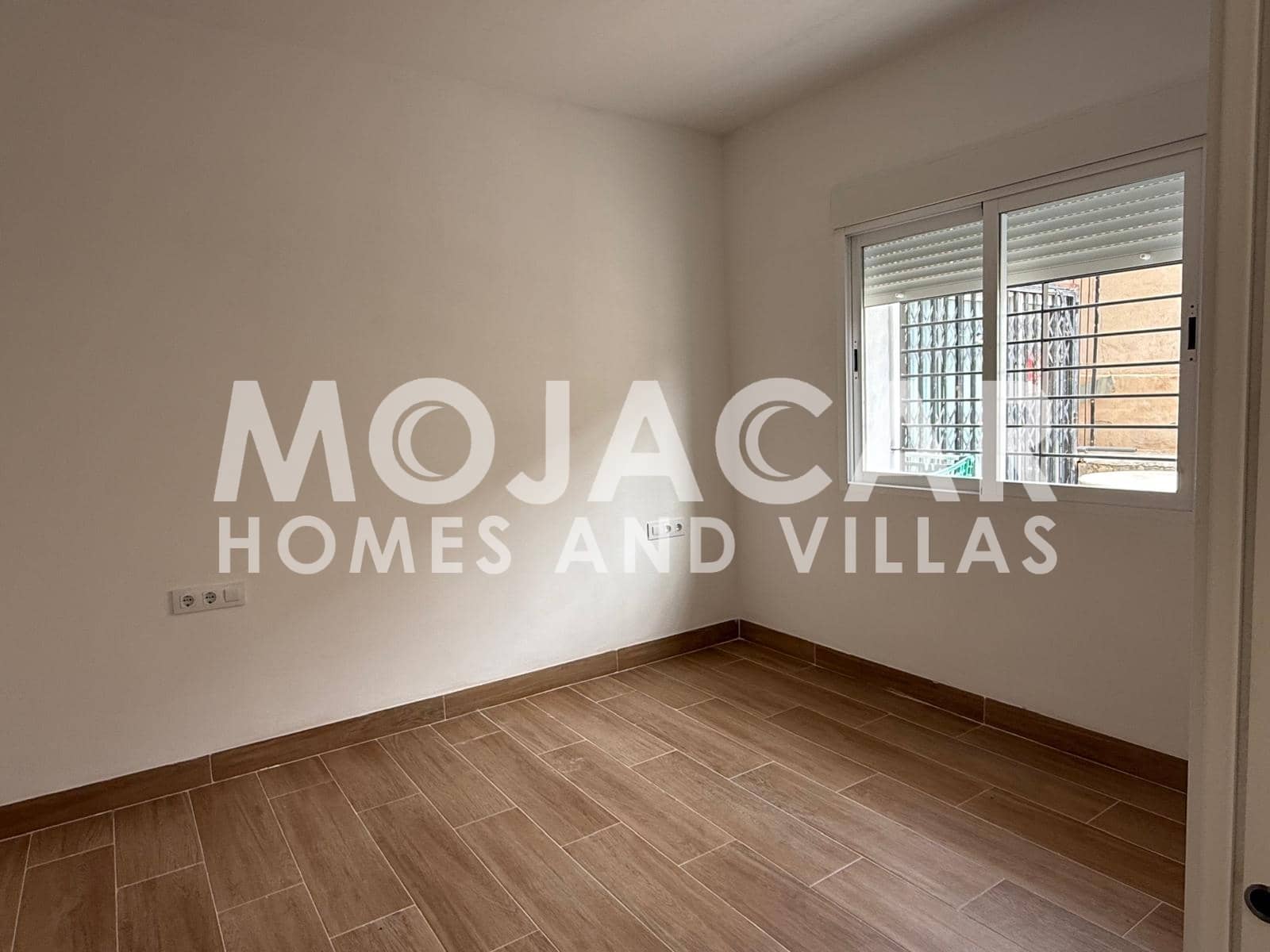 2 bedroom Apartment for sale in Mojacar with pool garage - € 199,950 (Ref: 9606299)