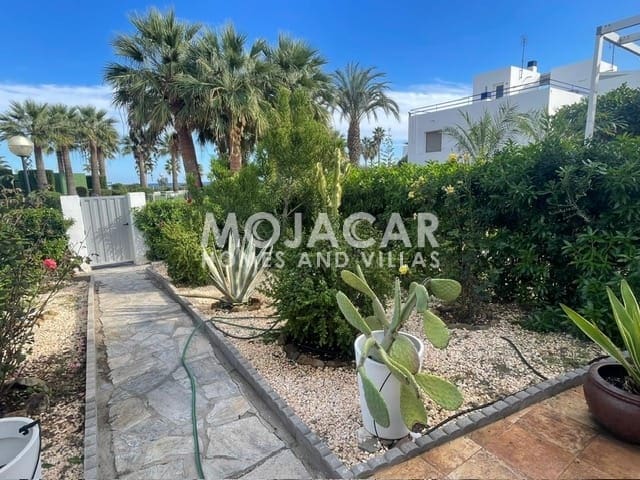 3 slaapkamer Rijtjeshuis te koop in El Playazo, Vera met zwembad garage - € 580.000 (Ref: 9606406)