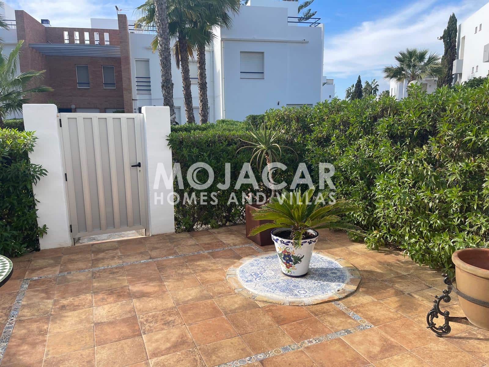 3 soverom Rekkehus til salgs i Vera med svømmebasseng garasje - € 580 000 (Ref: 9606406)