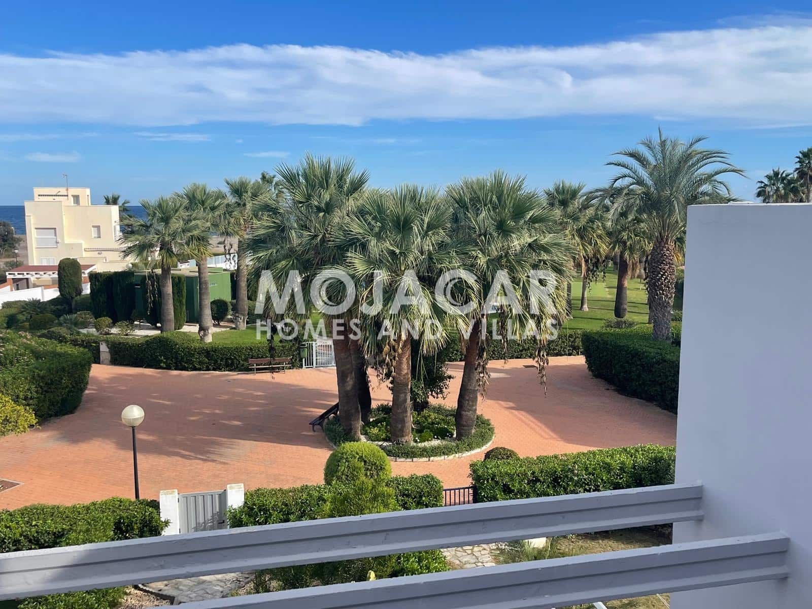 3 soverom Rekkehus til salgs i Vera med svømmebasseng garasje - € 580 000 (Ref: 9606406)