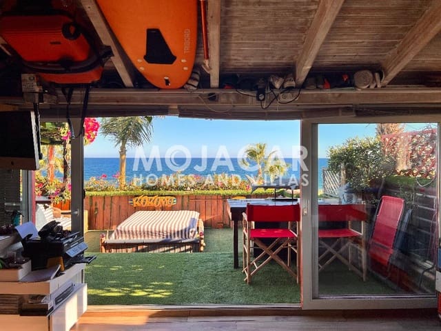 3 slaapkamer Villa te koop in Cala Marqués, Vera met zwembad garage - € 1.095.000 (Ref: 9606493)