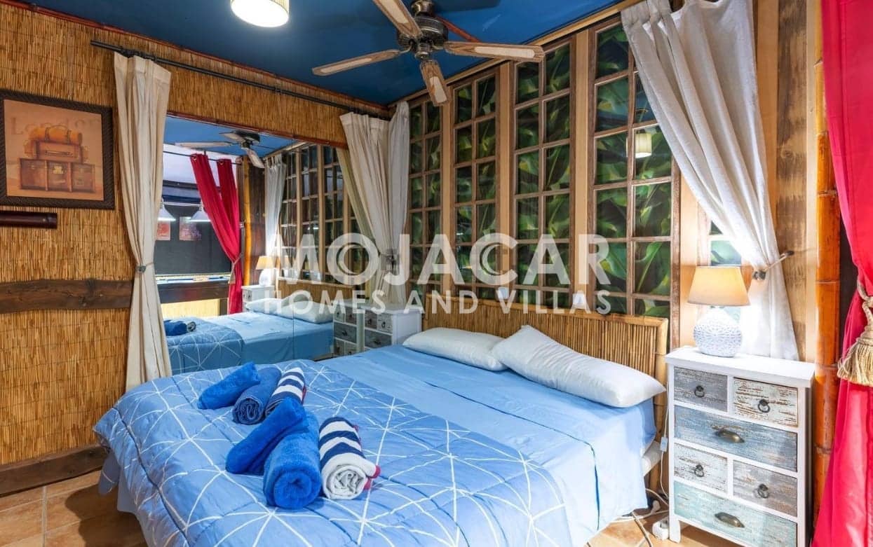 3 slaapkamer Villa te koop in Vera met zwembad garage - € 1.095.000 (Ref: 9606493)