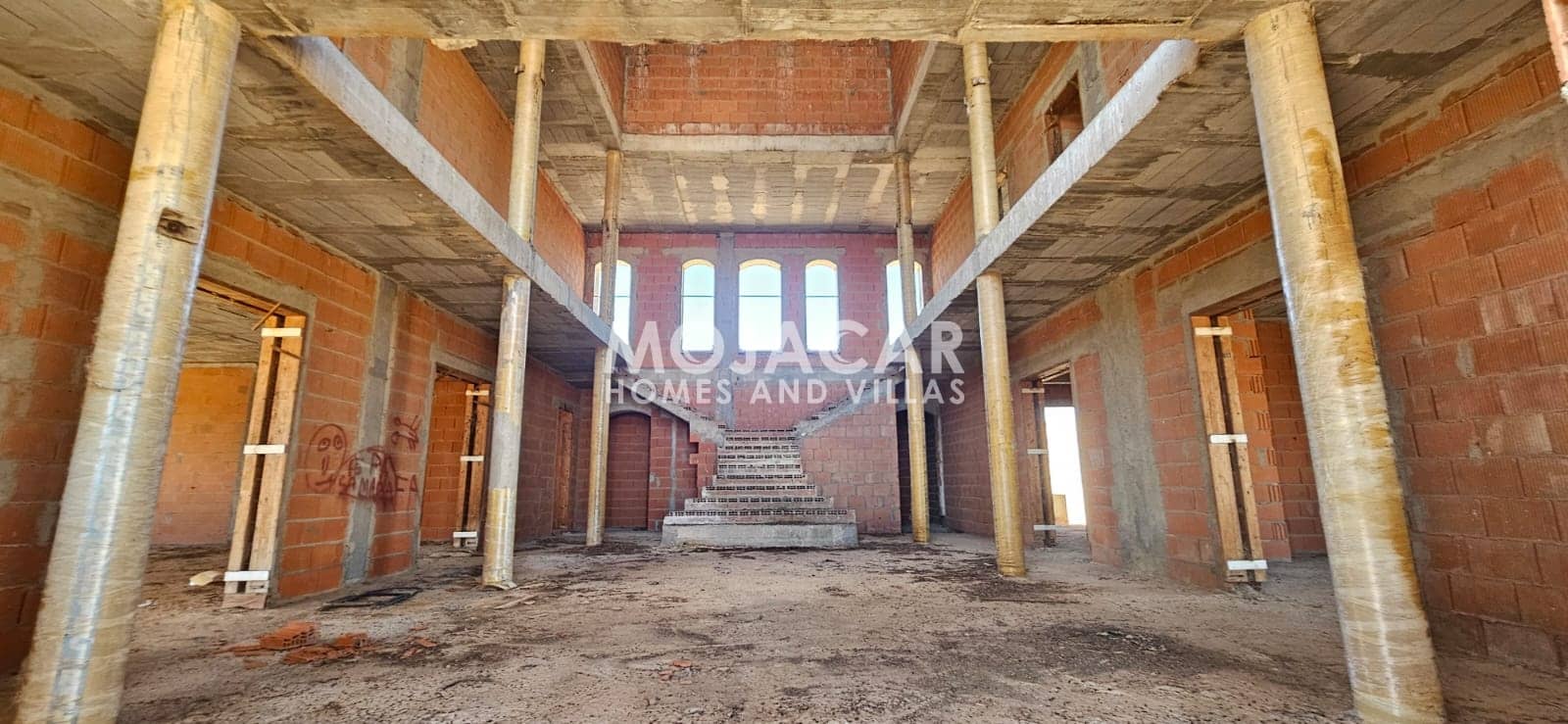 8 makuuhuone Maalaistalo myytävänä paikassa Antas mukana uima-altaan 
autotalli - 299 999 € (Ref: 9626194)