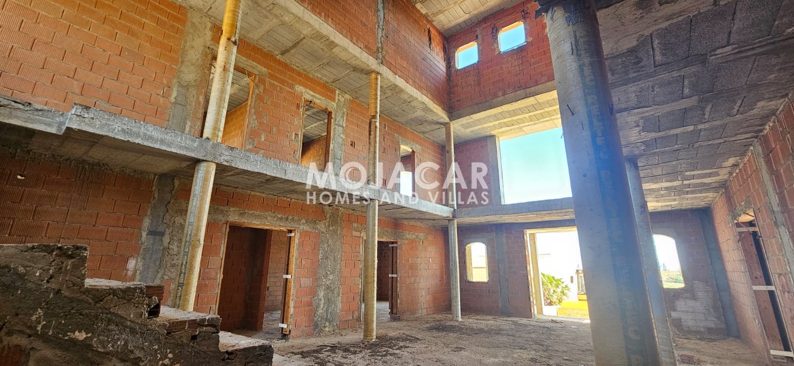 8 makuuhuone Maalaistalo myytävänä paikassa Antas mukana uima-altaan 
autotalli - 299 999 € (Ref: 9626194)