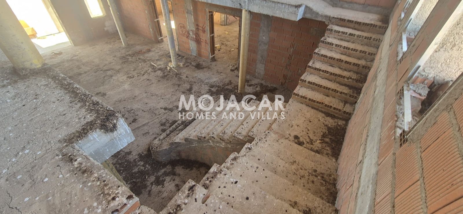 8 makuuhuone Maalaistalo myytävänä paikassa Antas mukana uima-altaan 
autotalli - 299 999 € (Ref: 9626194)