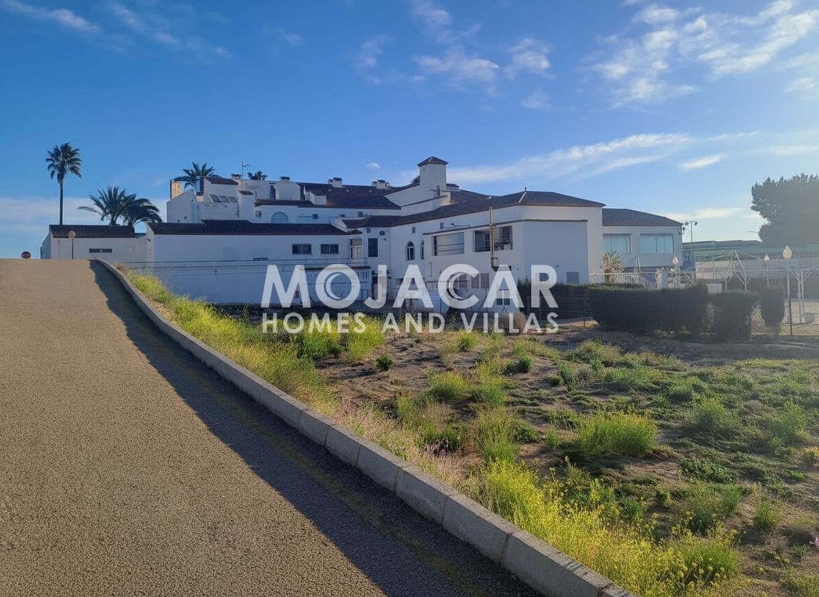 Hotel de 25 habitaciones en Vera en venta con piscina garaje - 5.500.500 € (Ref: 9656937)