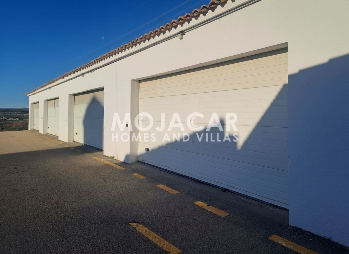 Hotel de 25 habitaciones en Vera en venta con piscina garaje - 5.500.500 € (Ref: 9656937)