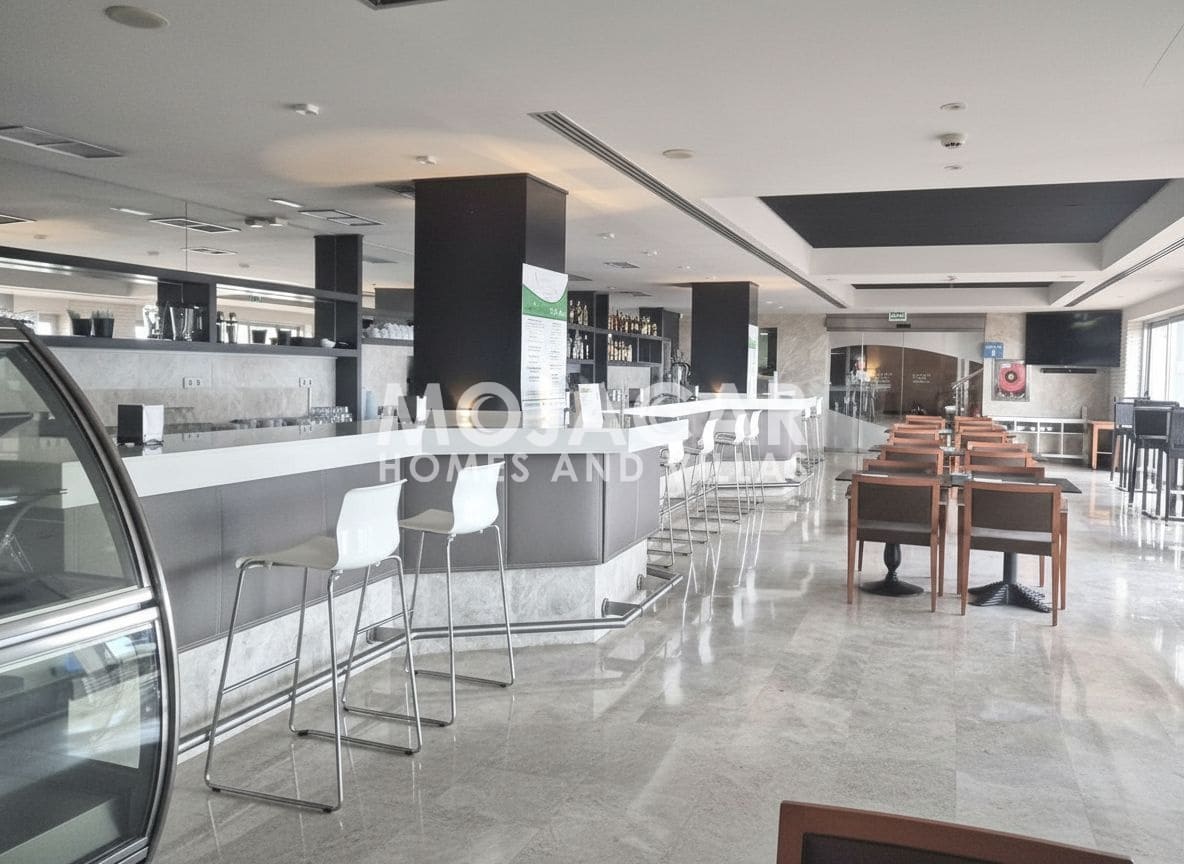 Hotel de 25 habitaciones en Vera en venta con piscina garaje - 5.500.500 € (Ref: 9656937)