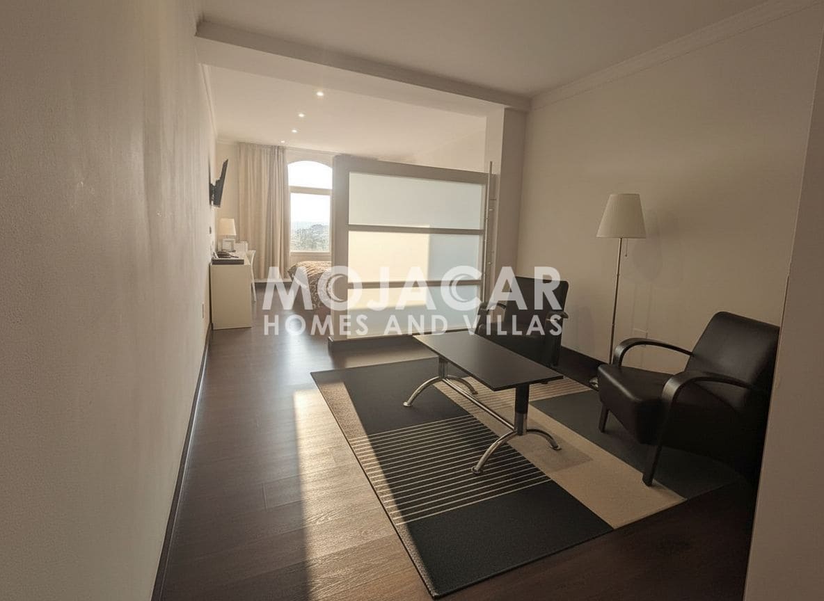 Hotel de 25 habitaciones en Vera en venta con piscina garaje - 5.500.500 € (Ref: 9656937)