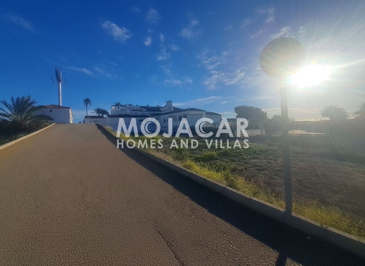 Hotel de 25 habitaciones en Vera en venta con piscina garaje - 5.500.500 € (Ref: 9656937)