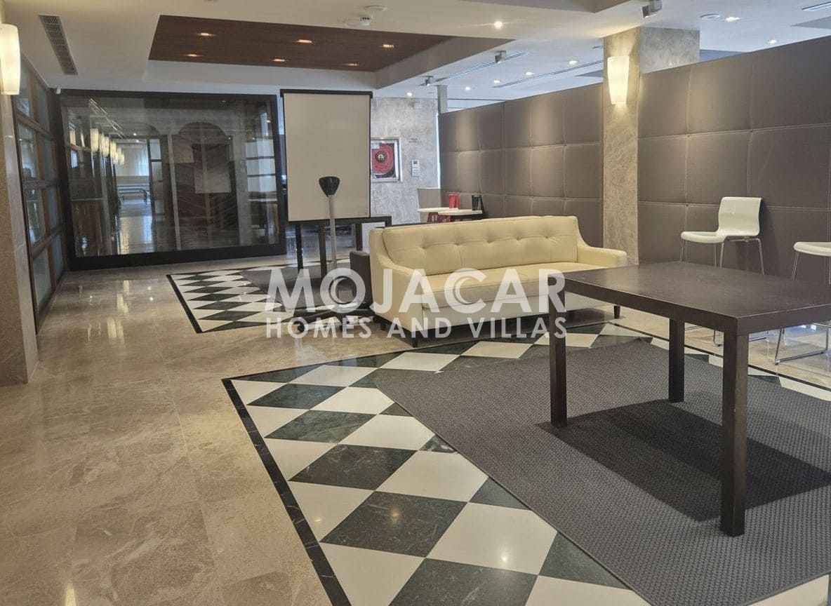 Hotel de 25 habitaciones en Vera en venta con piscina garaje - 5.500.500 € (Ref: 9656937)