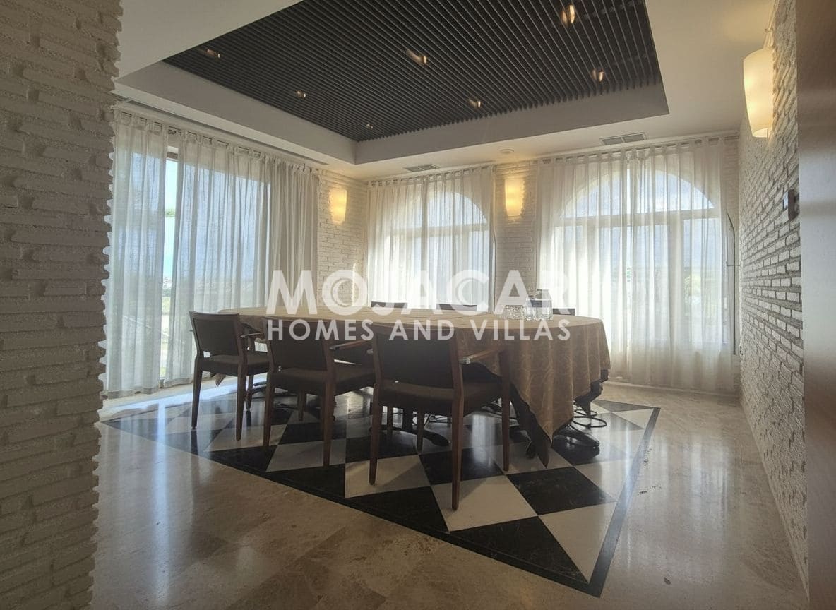 Hotel de 25 habitaciones en Vera en venta con piscina garaje - 5.500.500 € (Ref: 9656937)