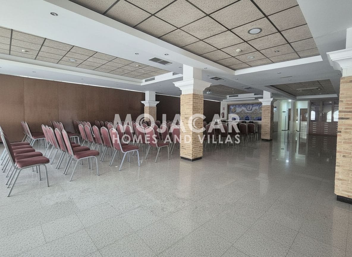 Hotel de 25 habitaciones en Vera en venta con piscina garaje - 5.500.500 € (Ref: 9656937)
