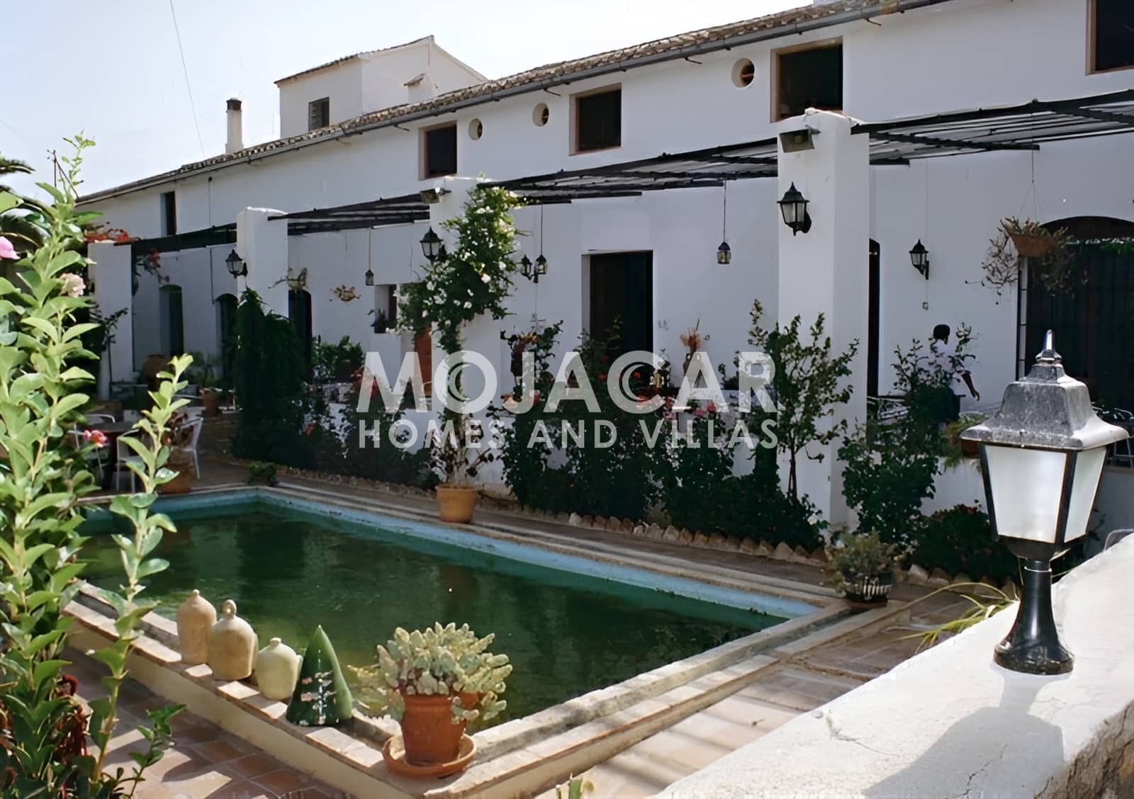 9 sovrum Kommersiell till salu i Mojacar med garage - 1 299 000 € (Ref: 9669699)