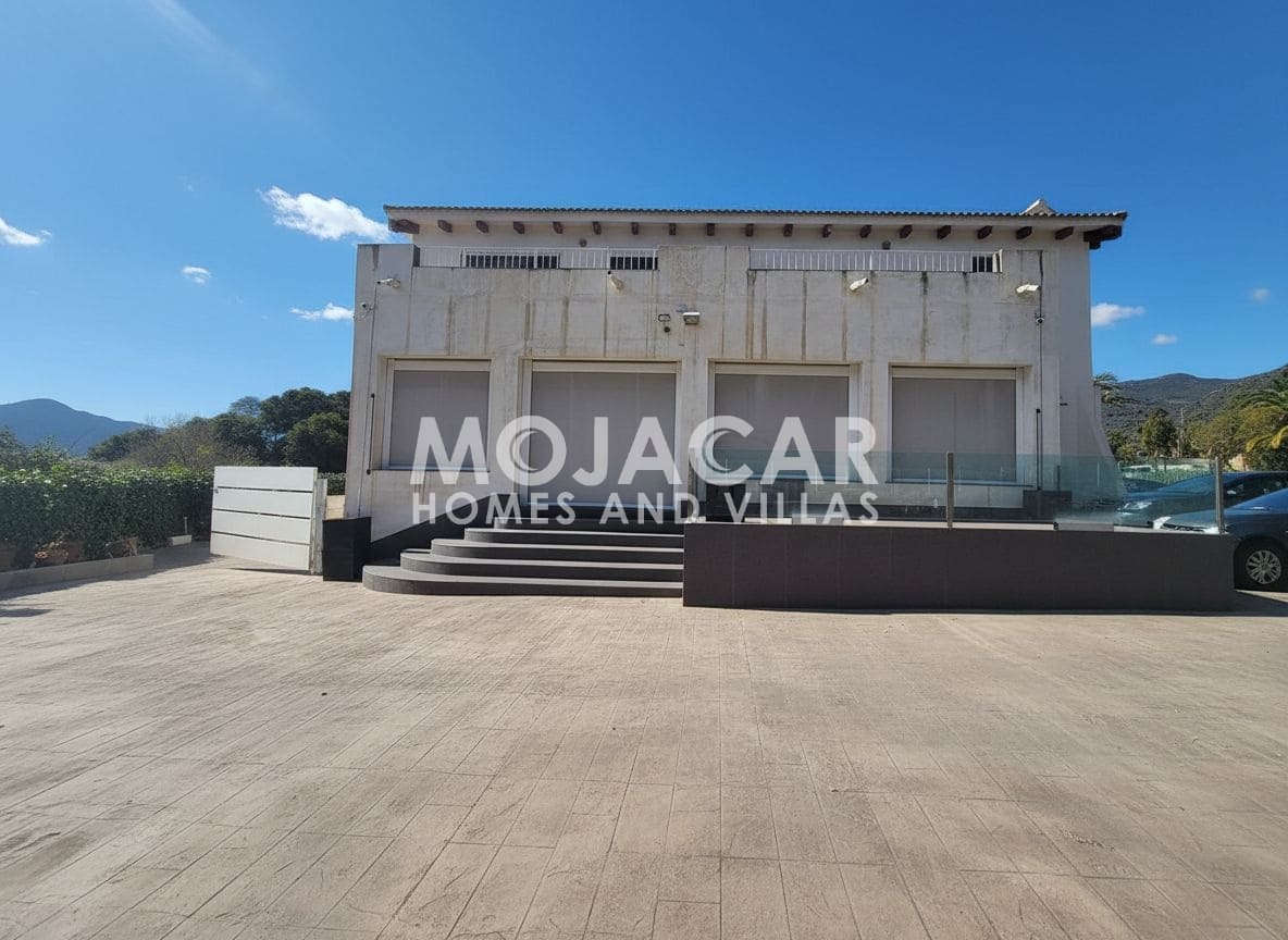 12 soveværelse Erhverv til salg i Mojacar med garage - € 1.300.000 (Ref: 9669701)