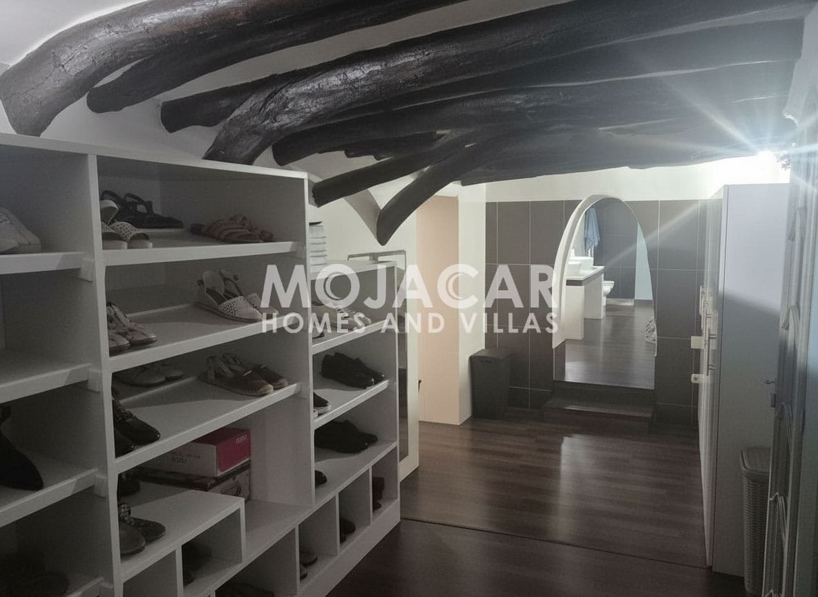 12 soveværelse Erhverv til salg i Mojacar med garage - € 1.300.000 (Ref: 9669701)