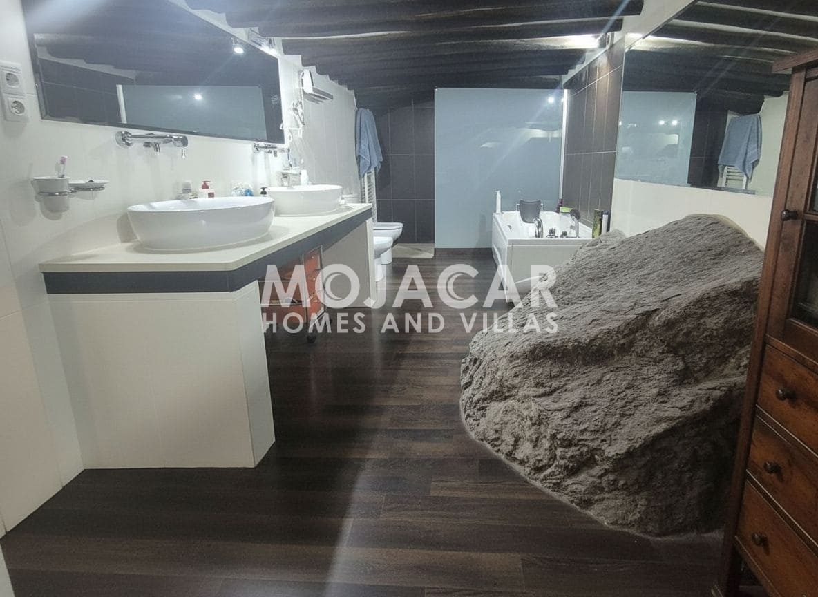 12 soveværelse Erhverv til salg i Mojacar med garage - € 1.300.000 (Ref: 9669701)