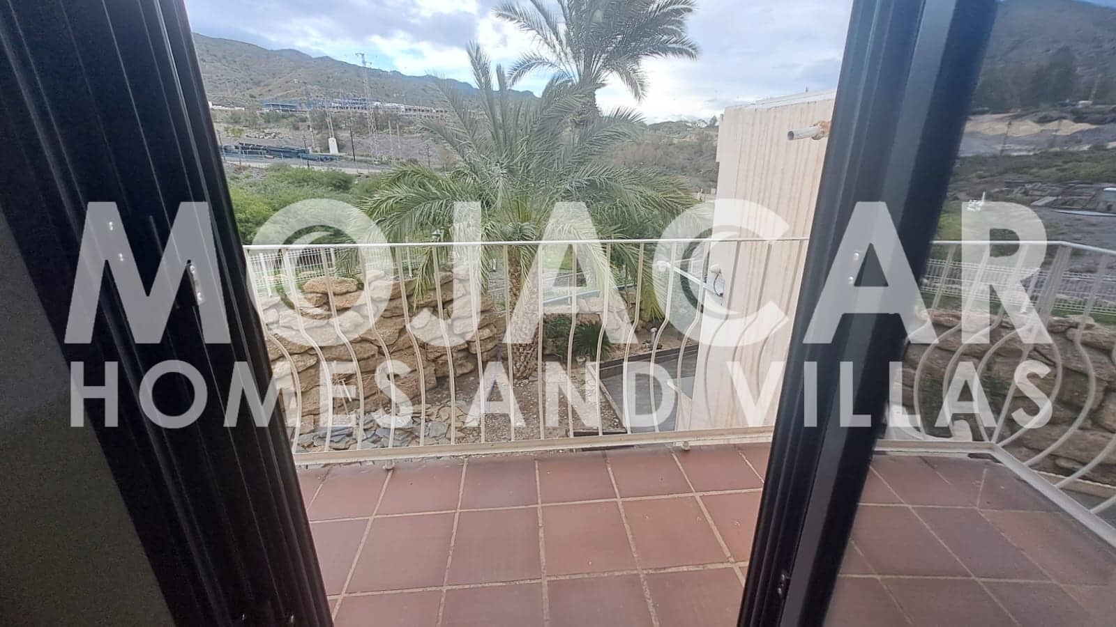 12 soveværelse Erhverv til salg i Mojacar med garage - € 1.300.000 (Ref: 9669701)