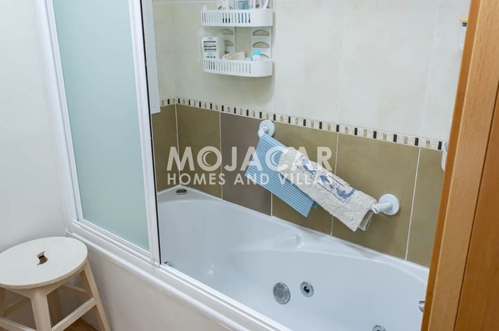 3 bedroom Apartment for sale in Garrucha with garage - € 289,000 (Ref: 9747101)