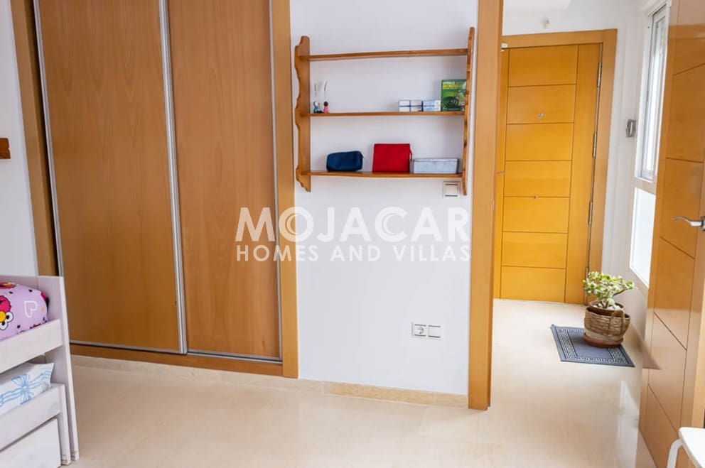 3 bedroom Apartment for sale in Garrucha with garage - € 289,000 (Ref: 9747101)