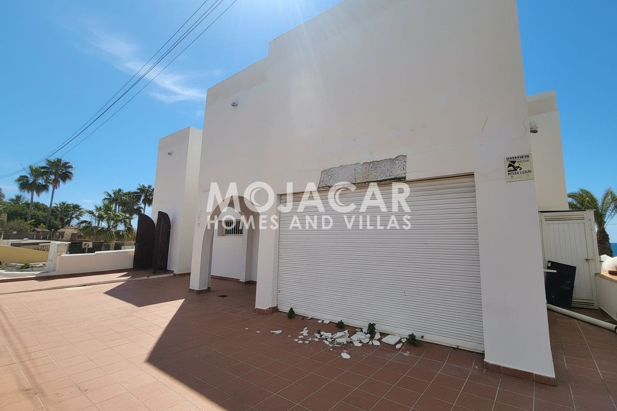 Erhverv til salg i Mojacar med garage - € 1.999.000 (Ref: 9946564)