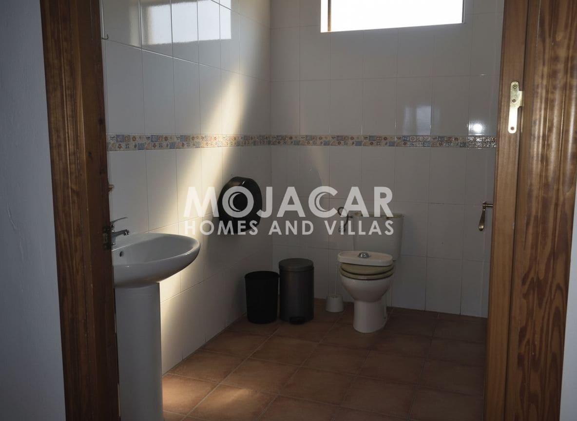 Erhverv til salg i Mojacar med garage - € 1.999.000 (Ref: 9946564)