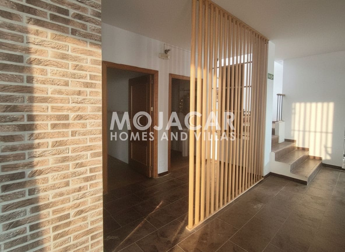 Erhverv til salg i Mojacar med garage - € 1.999.000 (Ref: 9946564)